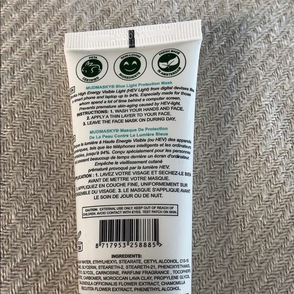 Mudmasky Blue Light Protection Mask - Picture 3 of 3